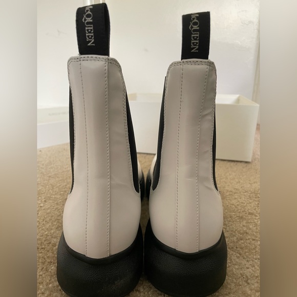 Alexander McQueen Ivory Boot | Brand NEW & Unused |Size 42 | Men - Picture 6 of 10